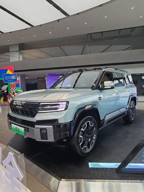 佛山55比亚迪方程豹硬派越野的爆款，英菲尼迪35周年与你共成长